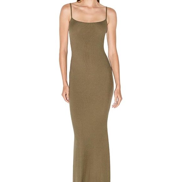 SKIMS Dresses & Skirts - NWT SKIMS Smooth Lounge Low Back Keyhole Dress - size 4X